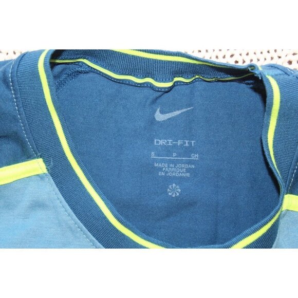 Nike Dri fit Training T Shirt Size Small Blue & Green Short Sleeve Sport clash - Picture 12 of 12